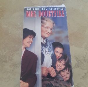 SALE! Vhs Mrs Doubtfire